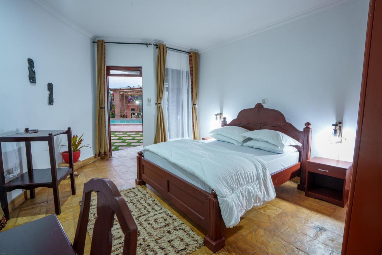 Sprunger Avenue - Tulia Homes Moshi Eksteriør bilde