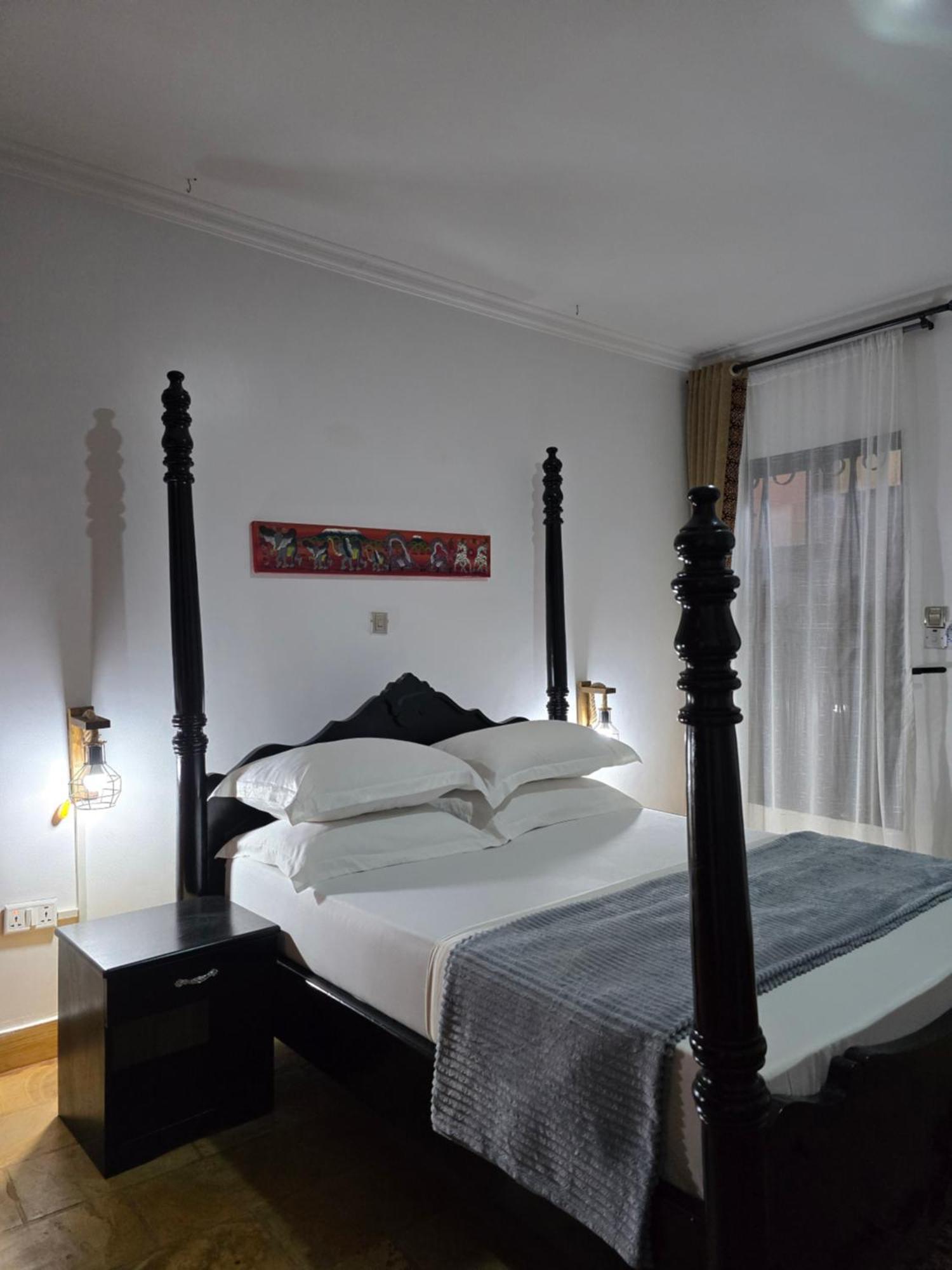 Sprunger Avenue - Tulia Homes Moshi Rom bilde